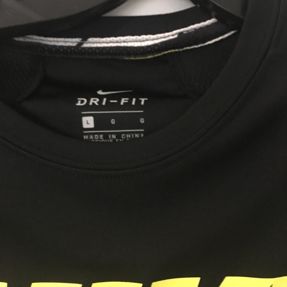 Nike t shirt